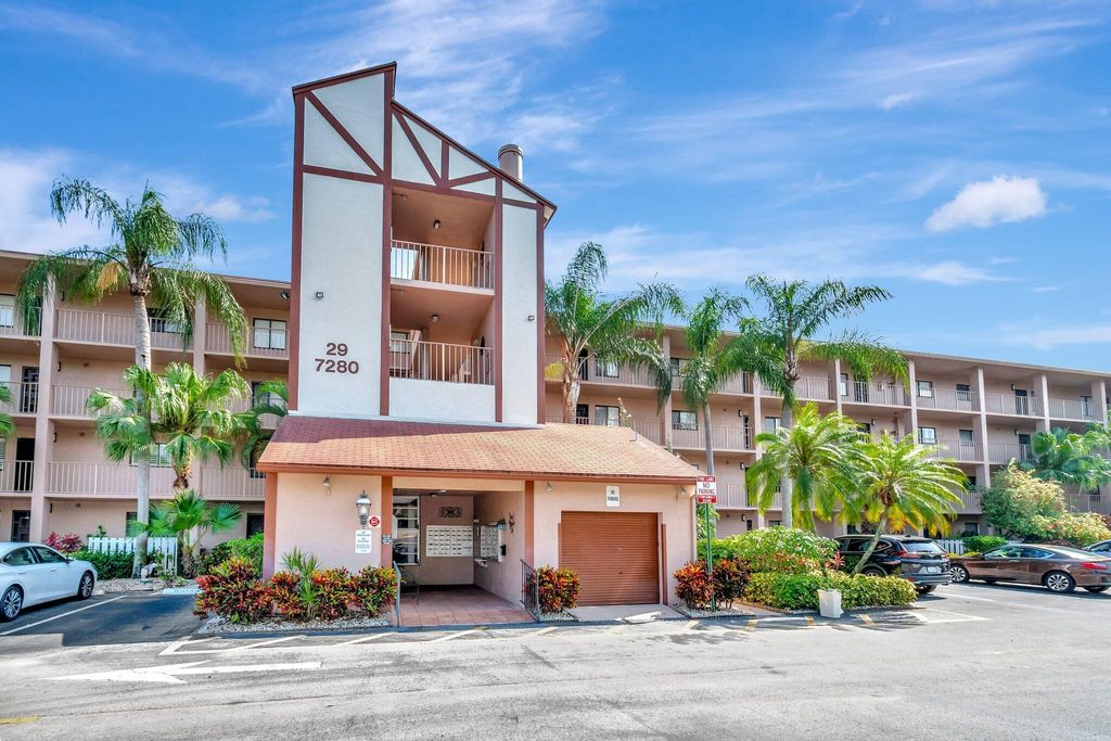 7280 Amberly Lane 110, Delray Beach, FL 33446