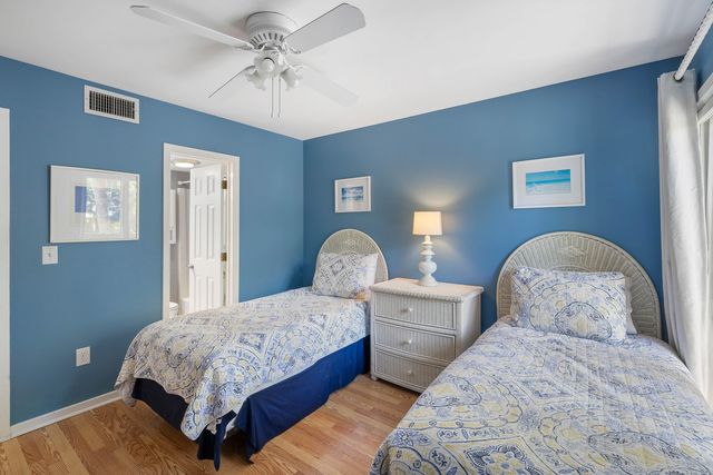 1605 Live Oak Park, Seabrook Island, SC 29455