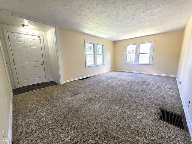 1229 W 7th Street, Anderson, IN 46016