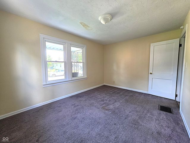 1229 W 7th Street, Anderson, IN 46016