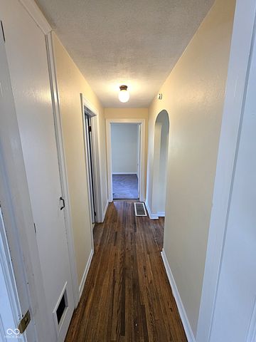1229 W 7th Street, Anderson, IN 46016