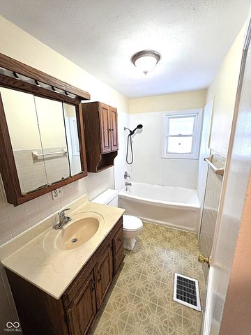 1229 W 7th Street, Anderson, IN 46016