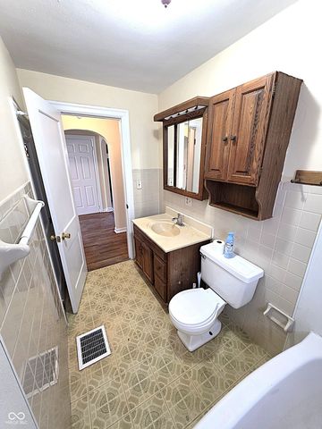1229 W 7th Street, Anderson, IN 46016