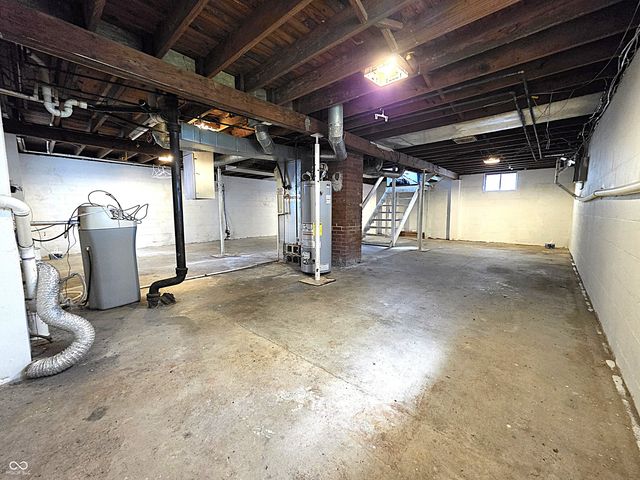 1229 W 7th Street, Anderson, IN 46016