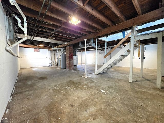 1229 W 7th Street, Anderson, IN 46016