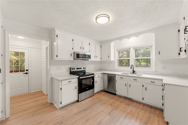 305 Glazner Street, Easley, SC 29640