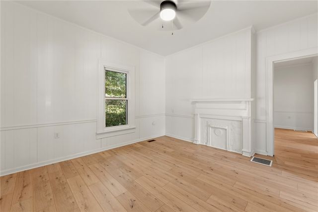 305 Glazner Street, Easley, SC 29640