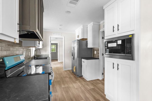4 Islander Ct., Murrells Inlet, SC 29576