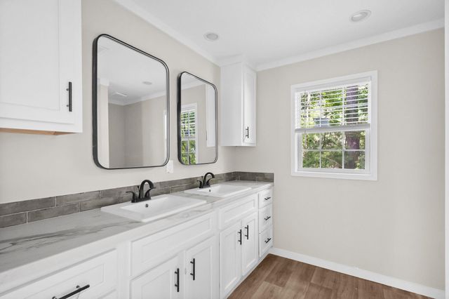 4 Islander Ct., Murrells Inlet, SC 29576