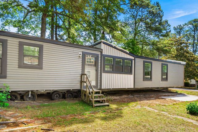 4 Islander Ct., Murrells Inlet, SC 29576