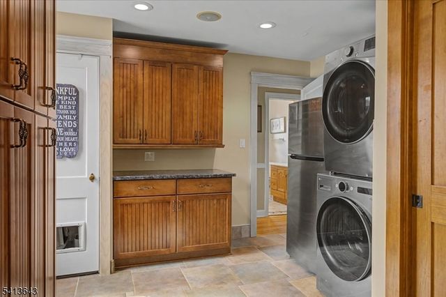 322 Aurora St, Lopatcong Twp., NJ 08865