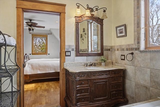 322 Aurora St, Lopatcong Twp., NJ 08865