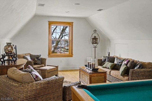 322 Aurora St, Lopatcong Twp., NJ 08865