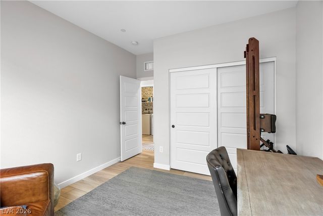 9386 Sequoia Ridge Avenue, Las Vegas, NV 89143