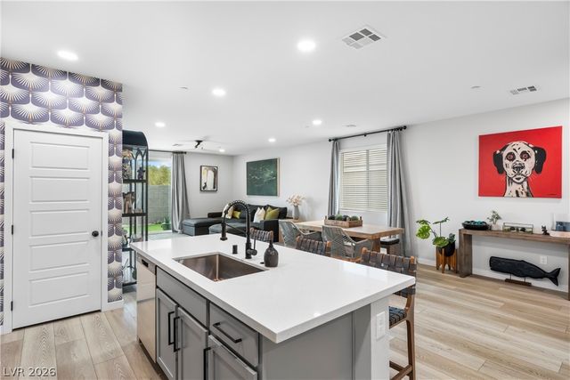 9386 Sequoia Ridge Avenue, Las Vegas, NV 89143