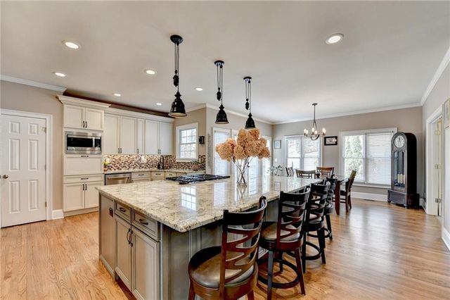 12140 Helleri Hollow, Johns Creek, GA 30005