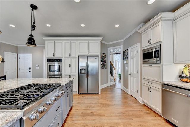 12140 Helleri Hollow, Johns Creek, GA 30005