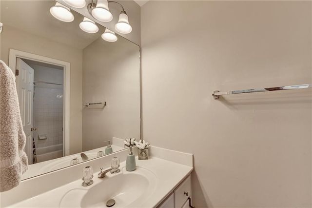 12140 Helleri Hollow, Johns Creek, GA 30005