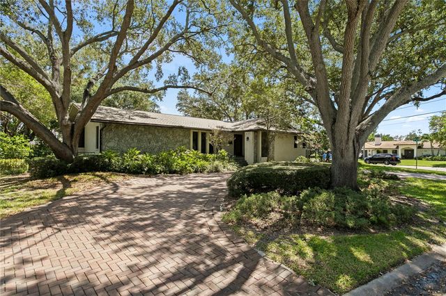 3101 WALNUT STREET NE, St Petersburg, FL 33704