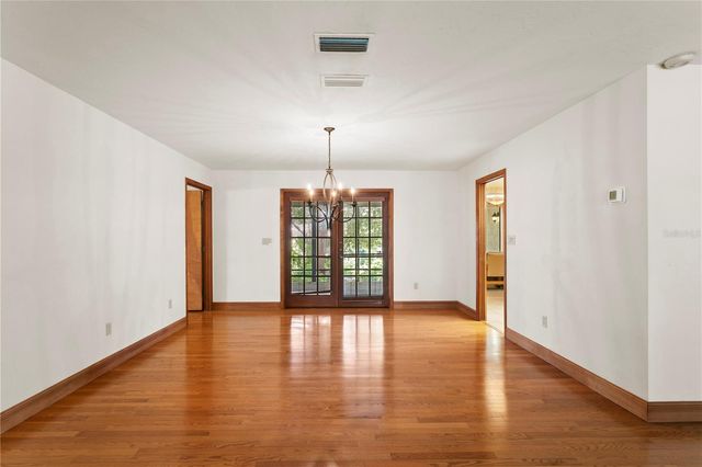 3101 WALNUT STREET NE, St Petersburg, FL 33704