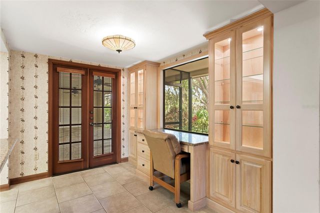 3101 WALNUT STREET NE, St Petersburg, FL 33704