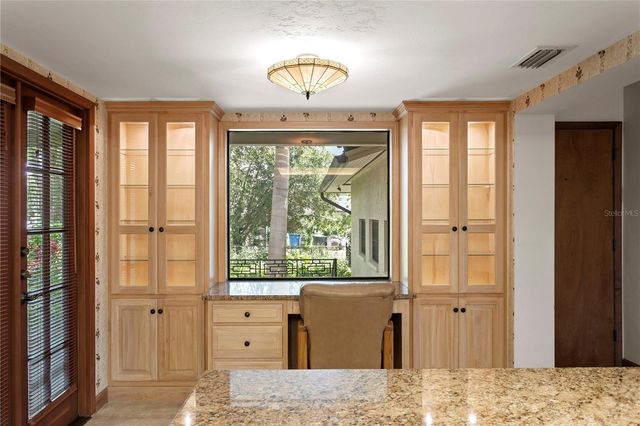 3101 WALNUT STREET NE, St Petersburg, FL 33704