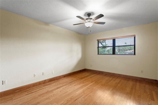 3101 WALNUT STREET NE, St Petersburg, FL 33704