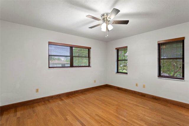 3101 WALNUT STREET NE, St Petersburg, FL 33704