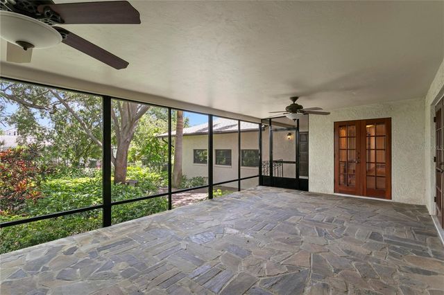 3101 WALNUT STREET NE, St Petersburg, FL 33704