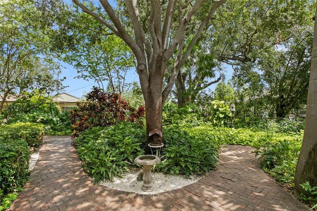 3101 WALNUT STREET NE, St Petersburg, FL 33704