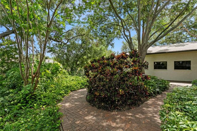 3101 WALNUT STREET NE, St Petersburg, FL 33704