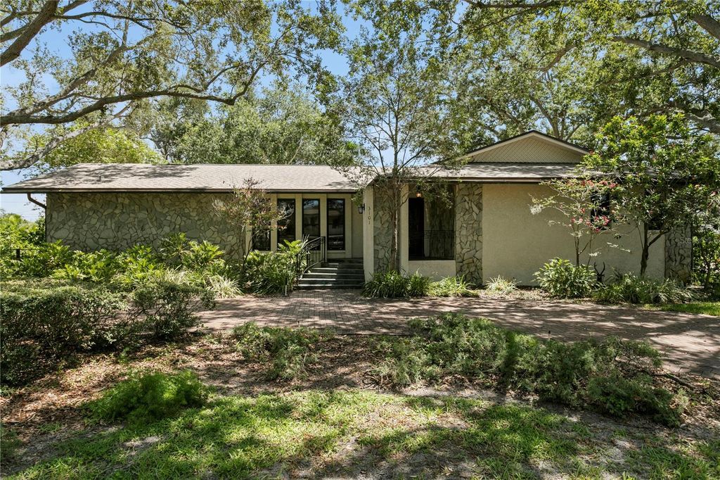3101 WALNUT STREET NE, St Petersburg, FL 33704