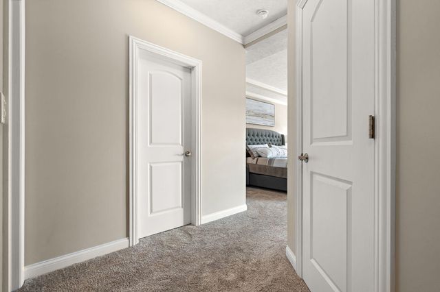 1426 Rainy Brook Way, Crown Point, IN 46307