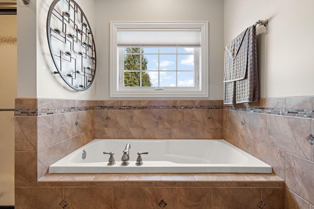 1426 Rainy Brook Way, Crown Point, IN 46307