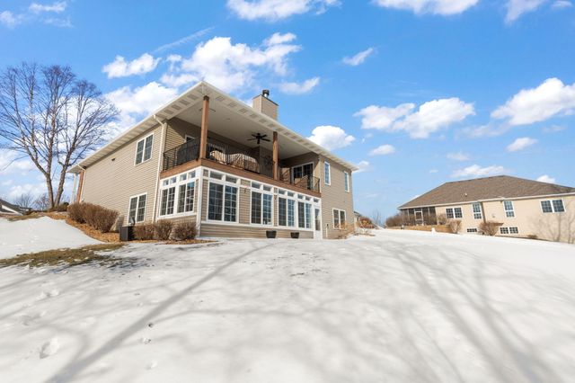 1426 Rainy Brook Way, Crown Point, IN 46307