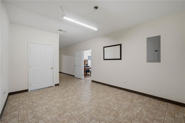 4057 Roslindale Lane, Buford, GA 30519