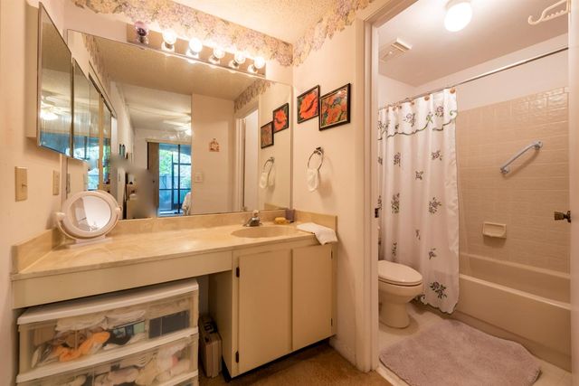 11964 NW 11th Street 11964, Pembroke Pines, FL 33026