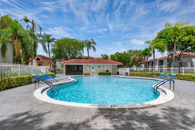 11964 NW 11th Street 11964, Pembroke Pines, FL 33026