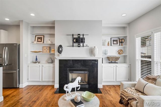 2122 Franz Park Lane, St Louis, MO 63139