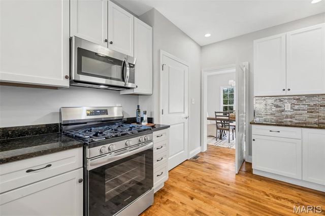 2122 Franz Park Lane, St Louis, MO 63139