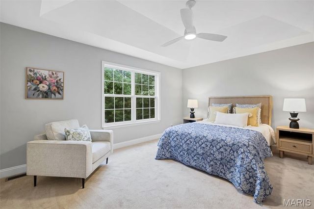 2122 Franz Park Lane, St Louis, MO 63139