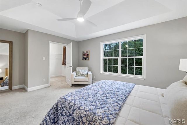 2122 Franz Park Lane, St Louis, MO 63139