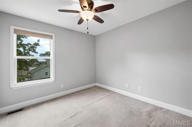 2122 Franz Park Lane, St Louis, MO 63139