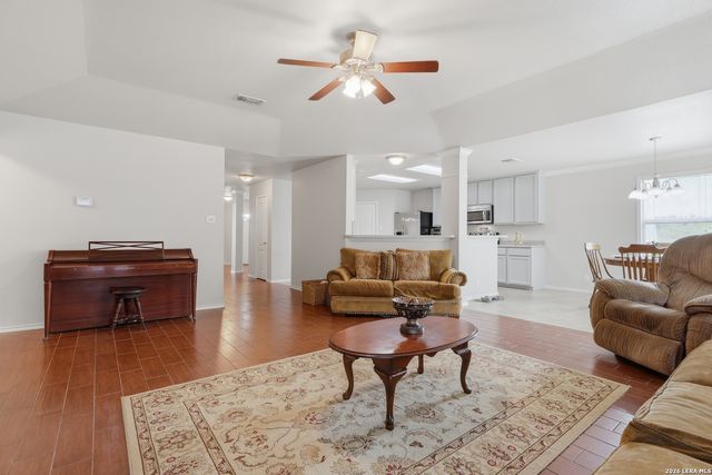 5619 Spring Fire, San Antonio, TX 78247