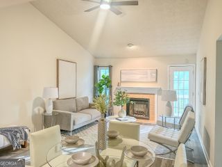 382 Teal Court, Roswell, GA 30076
