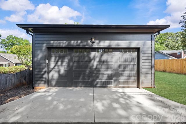 2005 Chatham Avenue, Charlotte, NC 28205