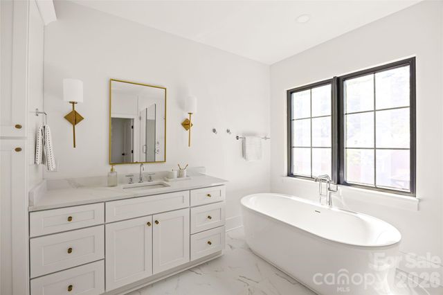 2005 Chatham Avenue, Charlotte, NC 28205