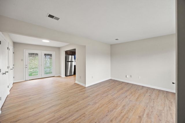 1660 Brentmoor Drive, Lexington, KY 40515