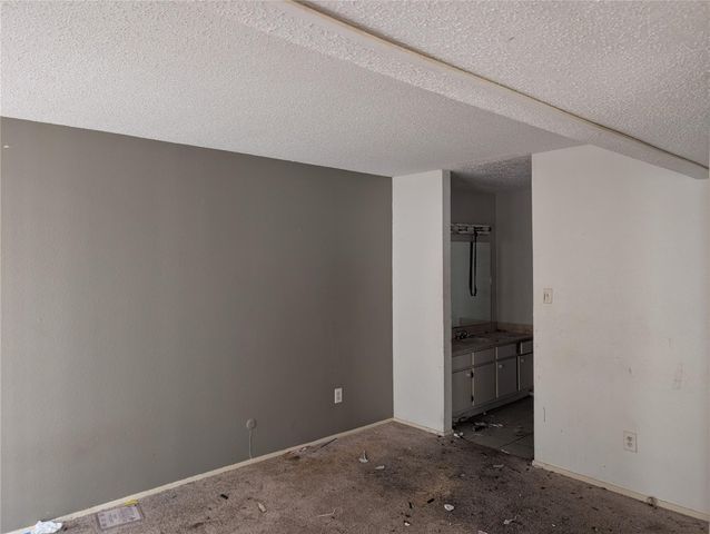 13002 Leader 906, Houston, TX 77072