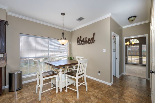 8525 Castle Creek Road, North Richland Hills, TX 76182